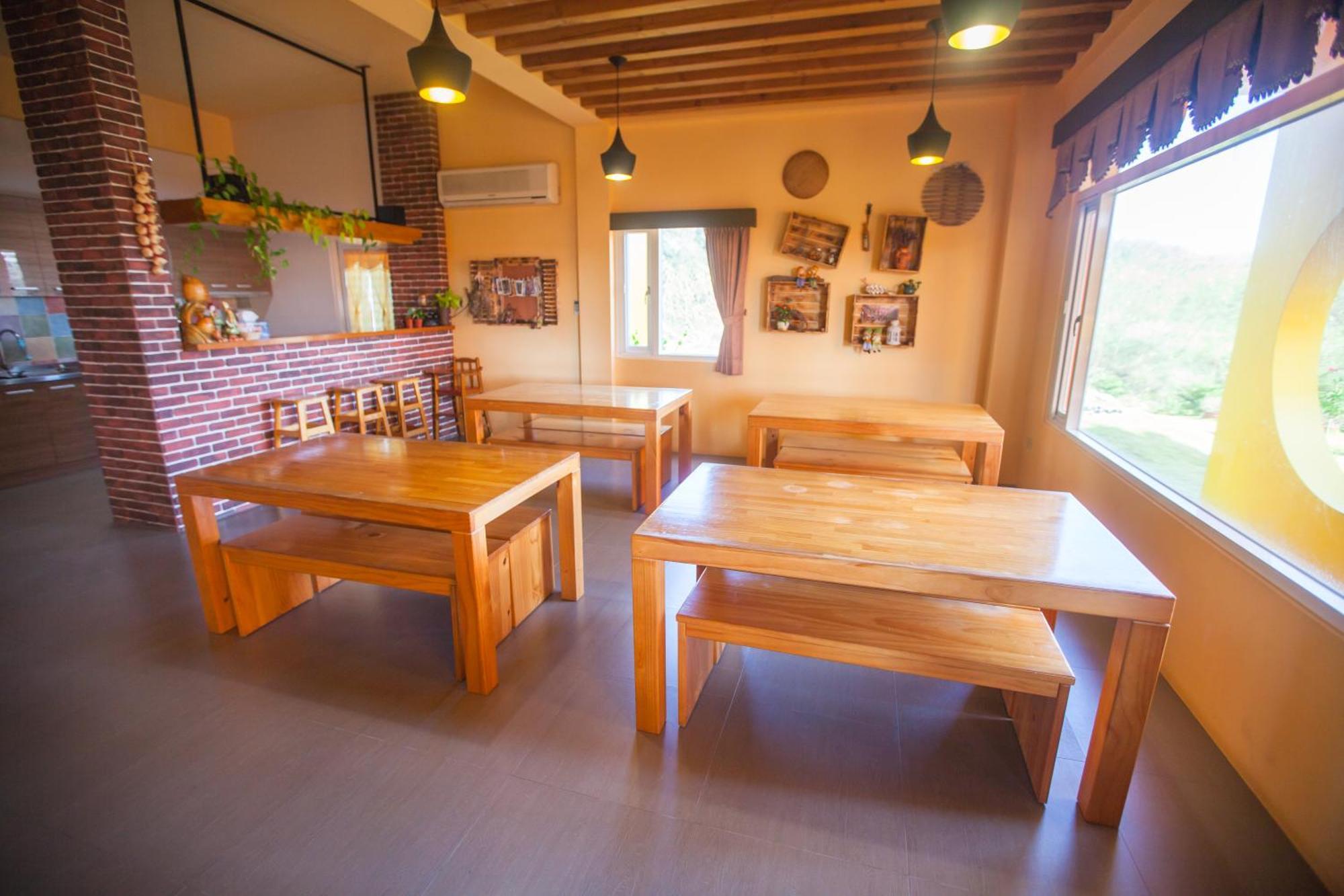 Provence Homestay Маґун Екстер'єр фото